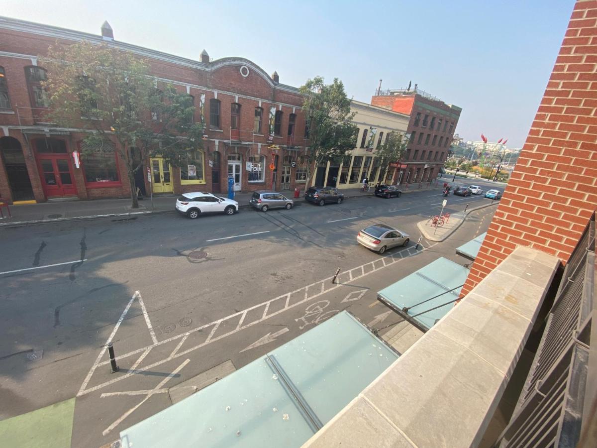 Downtown Heritage Condo With Parking Victoria Exterior foto