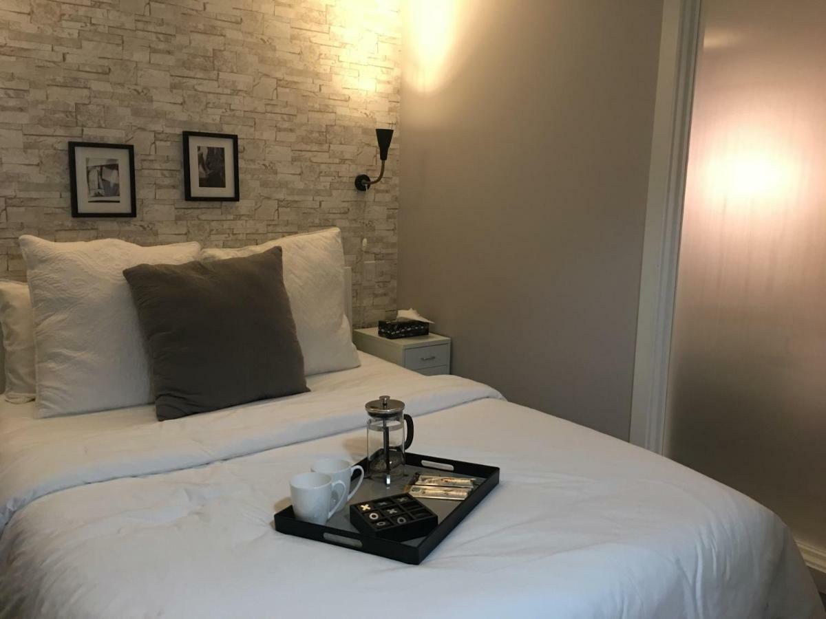 Downtown Heritage Condo With Parking Victoria Exterior foto